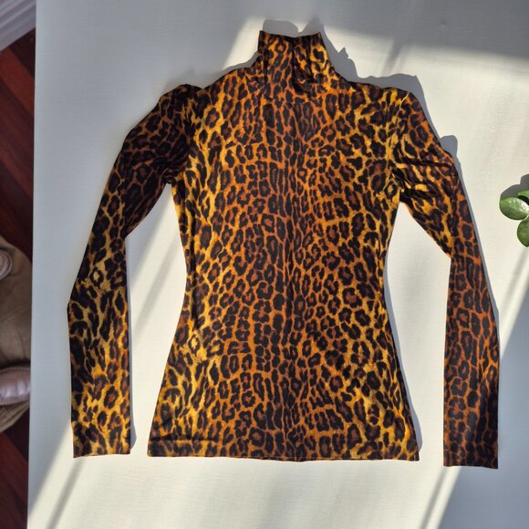 Norma Kamali Leopard skirt & turtleneck set - Picture 4 of 6